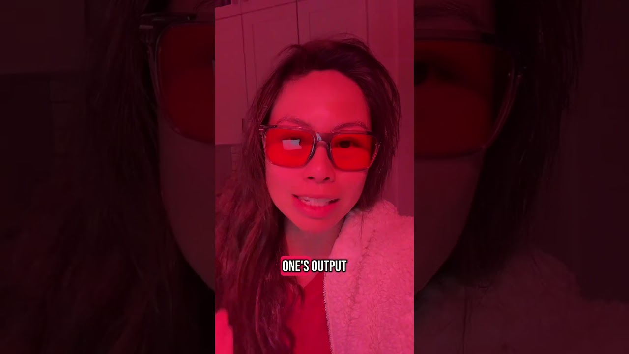 #creatorsearchinsights why is DeepSeek AI on your laptop so much worse than the website version?