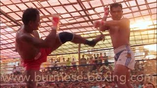 preview picture of video 'Lethwei Burmese Boxing [HD] - Shu Mewa vs. G3 (DOYO YA) - 03.02.2015 Ye'