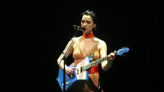 St. Vincent - Severed Crossed Fingers - Live in Toronto