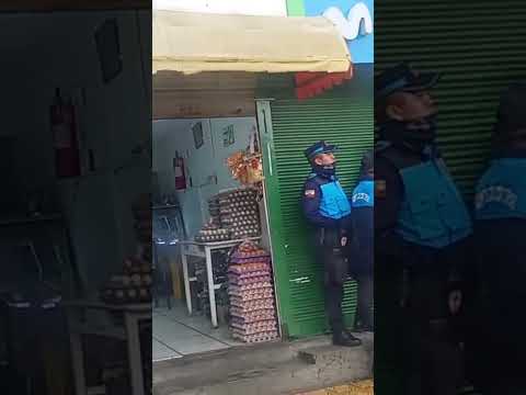 Agentes de tránsito y municipales de #Pujií de chisme en el centro urbano