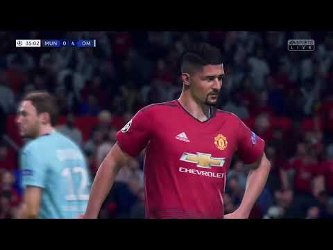 IS MANCHESTER RED OR BLUE? - Manchester United FIFA 19 Career Mode Episode #17