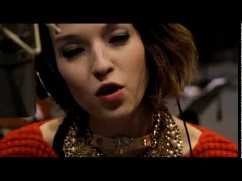 Berenika - Volím Karla feat. Bimbo prezident :-)