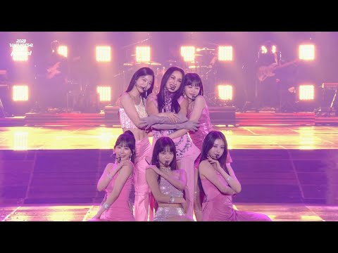 LE SSERAFIM performing with Uhm Jung Hwa at 2023 Weverse Con Festival