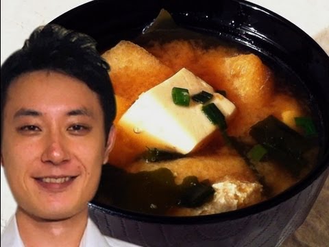 Easy Miso Soup Recipe (Simple Miso Soup with Tofu and Wakame Seaweed) | Cooking with Dog