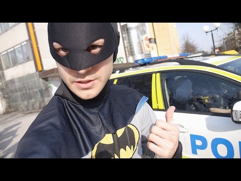 BATMAN VS. SUPERMAN IN REAL LIFE FIGHT!!