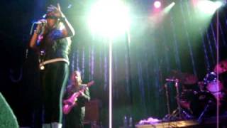 Safer - Gabriella Cilmi (live @ Amsterdam Melkweg, June 21 - 2009) HQ