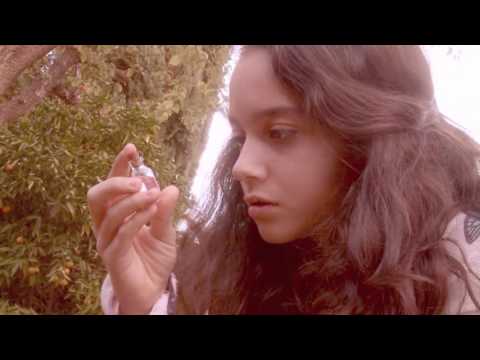 Emilia's Perfume - La Fragancia de Emilia  (segment)