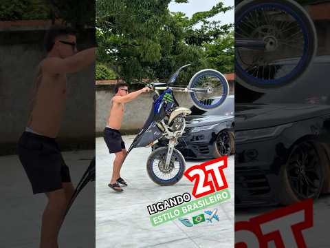 Assim que se liga uma 2T no 🇧🇷🩴 #yz125 #motos #grau #2stroke