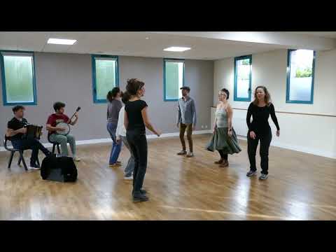 BRISE-PIEDS // Les Pieds dans l'bal