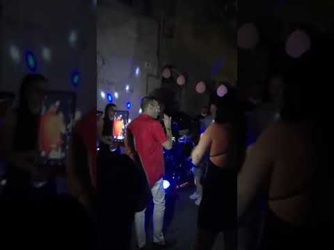 Federico vicino. non c'è più onore live