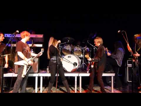 SCRAP METAL plays VIXEN & Bobby Rock Drum Solo & NIGHT RANGER in Cutting Room N.Y. Feb 08,2014 Pt.2