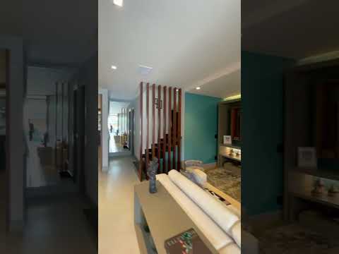 Casa Triplex com Projeto Moderno à Venda na Barra da Tijuca.