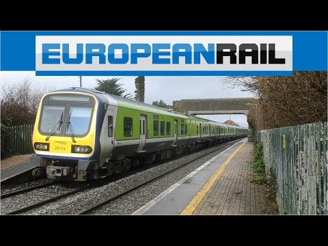 Iarnród Éireann Irish Rail Commuter 29000 DMU 29028 + 29014 calls at Gormanston Station