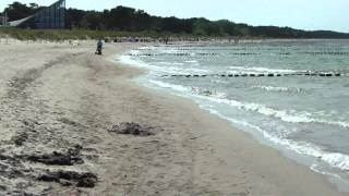 preview picture of video 'Ostsee Strand beim Ort Glowe auf der Insel Rügen 15. Juni 2009'