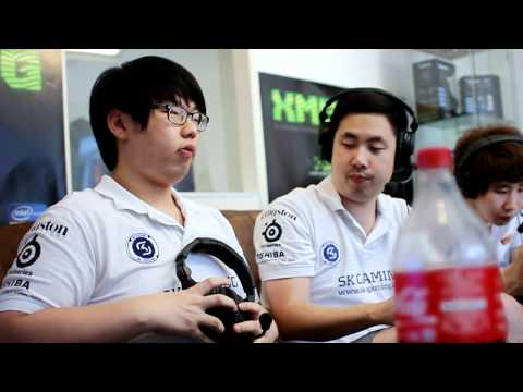 Homestory Cup 5 - MC aka "Whazzup Man!?!" back from the kitchen