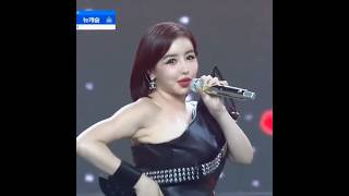 Download lagu PARK BOM FOCUS 2NE1 'I AM THE BEST' SEOUL STADIUM HALFTIME SHOW #2ne1 #parkbom #minzy #cl mp3