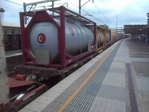 2MB4 NR 67,NR38,8206 HEADING NORTH AT GOSFORD