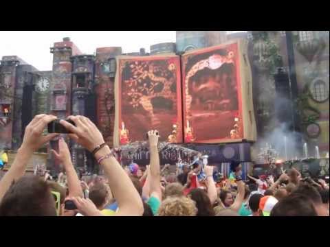 Numb Encore vs Maximal Crazy - Dj Chuckie Tomorrowland 2012