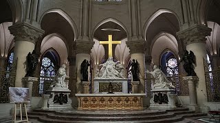 La misa de Navidad regresa a Notre Dame tras el incendio de 2019 con un mensaje de paz