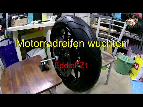 Motorradreifen wuchten
