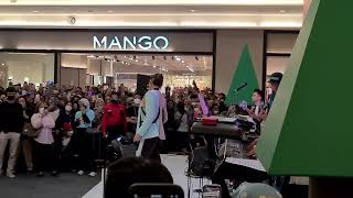 Download lagu Tiara Andini - Menjadi Dia LIVE at Pakuwon Mall Surabaya 31/7/2022 mp3 Download lagu Tiara Andini - Menjadi Dia LIVE at Pakuwon Mall Surabaya 31/7/2022 mp3