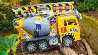 Searching for and assembling large cement mixer trucks, excavators, rolling trucks, trains, and s...
