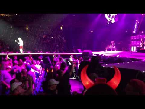 ACDC w/ Axl Rose - Whole Lotta Rosie (Live in Columbus, OH, 2016)