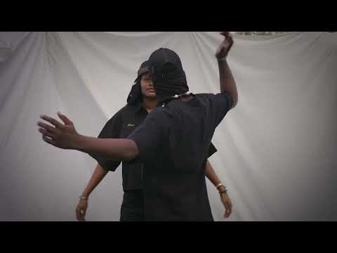 tha_bees and MADEDIDO MADEDE OFFICIAL 