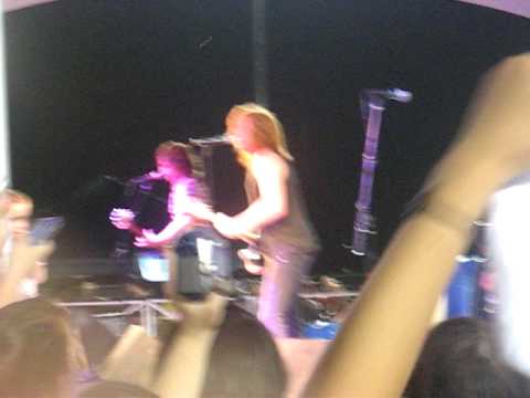 We The Kings - Check Yes Juliet - Live 7/28/09