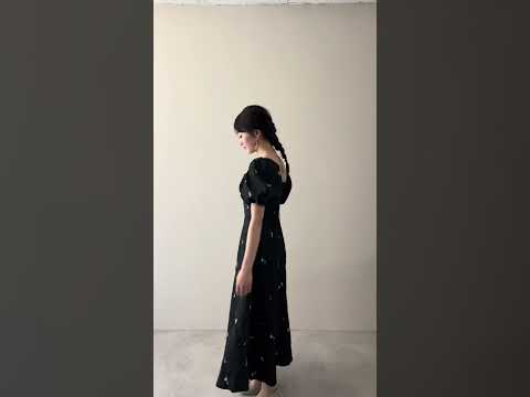ブラックのフラワー刺繍ジャガードフレアドレス 動画