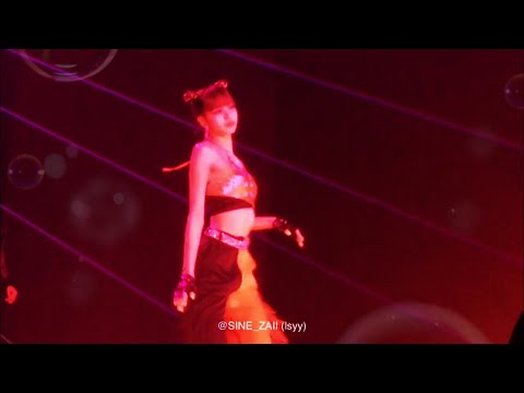 LISA SOLO STAGE - BLACKPINK ENCORE CONCERT IN BANGKOK [19.07.13]