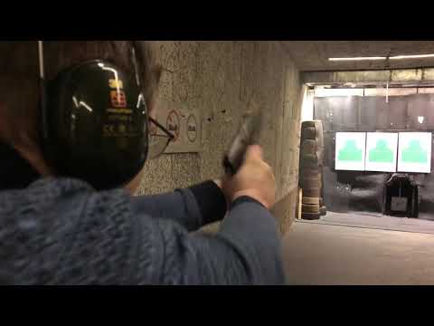 Colt M1911, .45 ACP / 11.43 x 23 mm