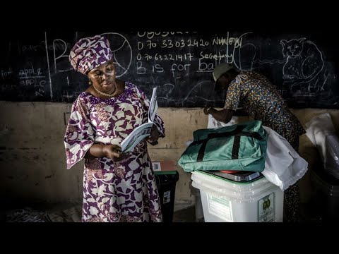 نيجيريا مراكز الاقتراع تفتح أبوابها لانتخابات رئاسية وسط أجواء من التوتر