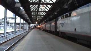 preview picture of video 'Capitol Limited eastbound at Pittsburgh - 2007-05-18 AM'