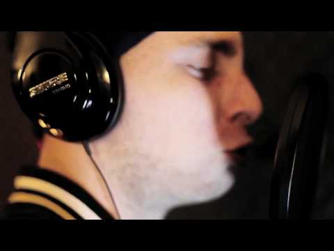 L.RAGGIRO Vs NANNE -RICONOSCILO- ft. JON BUBBA aka GANJI KILLAH.mov