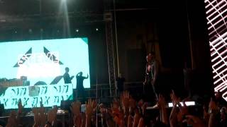 Fail @ Crowd surfing - DJ AutoErotique - Dimmak Stage Optimus Festival 2011