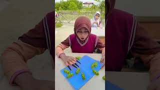 Download lagu Long nails mp3 Download lagu Long nails mp3
