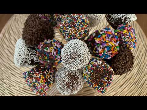 How to make chocolate dipped marshmallows