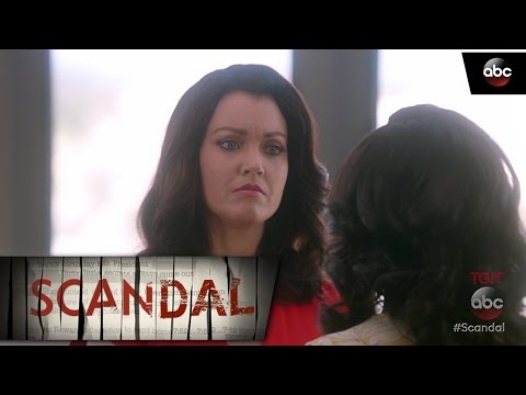 Mellie and Susan Prep For Campaign Trail - Scandal