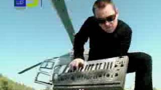 Paul Masterson Pres. Sushi - The Earthshaker.flv