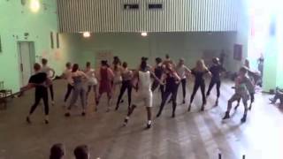 Marquis Revlon runway class in Russia to rye rye - shake to