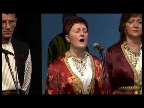 Zbor Nurovaca   Kiša pada, trava raste