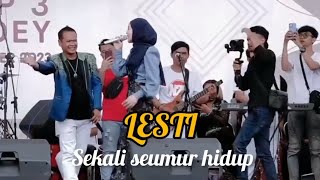 Download lagu Sekali Seumur Hidup, Lesti Ciwidey Bandung. mp3