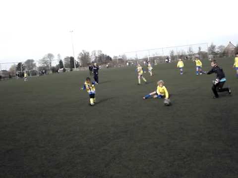 CVV Berkel E1 - Floreant E1 net geen doelpunt na mooie combinatie