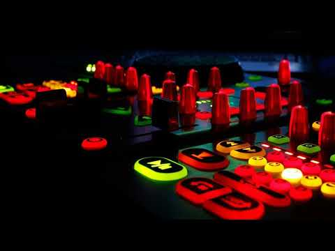 Bantwanas Feat. Khonaye - Amanz'Endlini