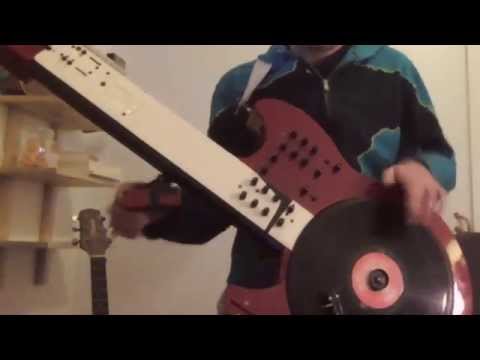 Viny' Lourd Son - Scratchocaster rocking the bells (Fretless Turntable Guitar)