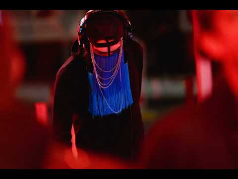 Cesar Chunk - Divinities Dance