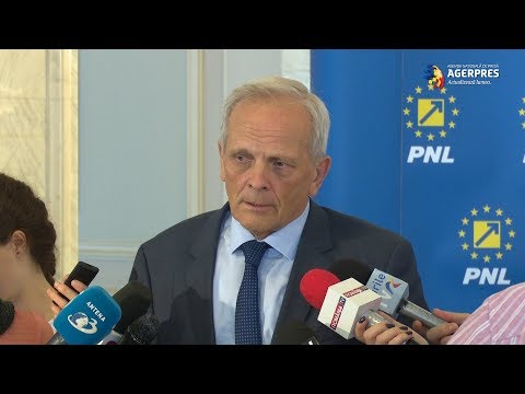 Stolojan: Este nevoie ca PNL să acţioneze în continuare pentru recâştigarea credibilităţii