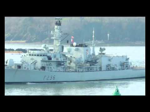 HMS Montrose F236 a