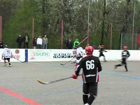 LG Bratislava - HBK Kometa Vrútky 6:1 (2:0,2:0,2:1)